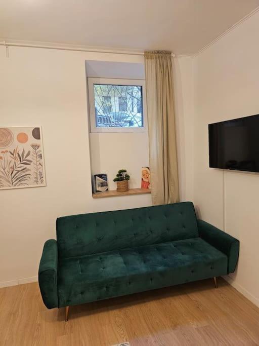 Heart Of City Center 4Br 2Bath 10 Pers 부쿠레슈티 외부 사진