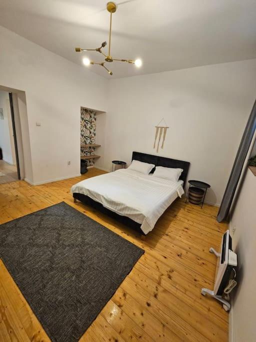 Heart Of City Center 4Br 2Bath 10 Pers 부쿠레슈티 외부 사진