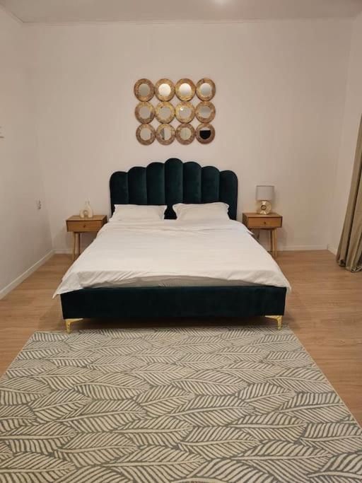 Heart Of City Center 4Br 2Bath 10 Pers 부쿠레슈티 외부 사진