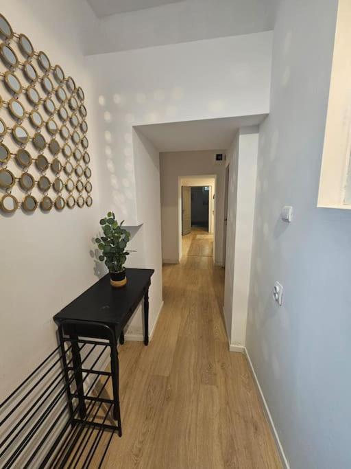 Heart Of City Center 4Br 2Bath 10 Pers 부쿠레슈티 외부 사진