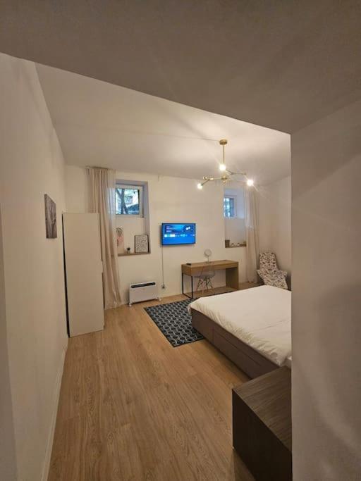 Heart Of City Center 4Br 2Bath 10 Pers 부쿠레슈티 외부 사진